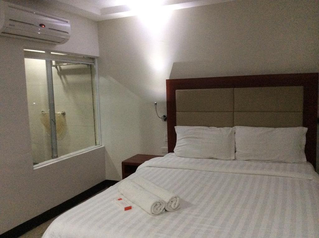 Cherry Midtown Hotel Olongapo Camera foto